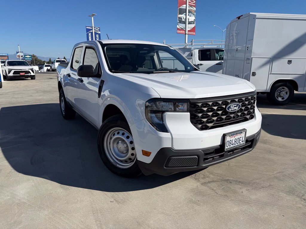 Used 2025 Ford Maverick XL FWD image 1