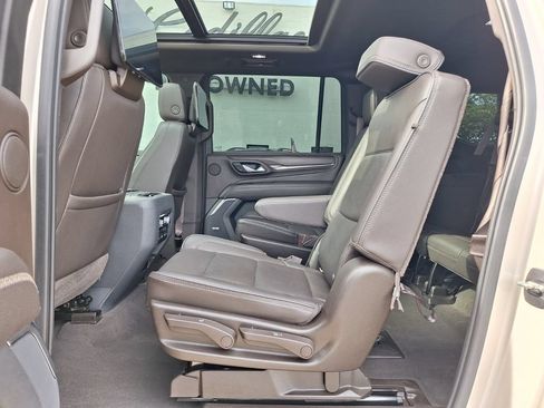 Used 2021 GMC Yukon XL Denali w/ Denali Premium Package RWD image 15