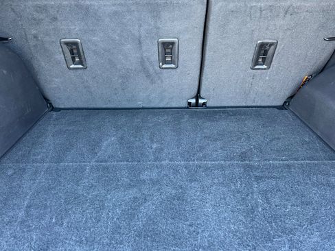 Used 2024 GMC Terrain SLE image 16