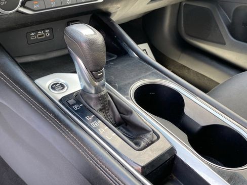Used 2023 Nissan Altima 2.5 SV FWD image 23
