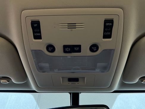 Used 2016 Lexus IS 200t image 17