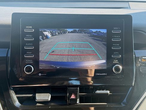 Used 2023 Toyota Camry SE image 11