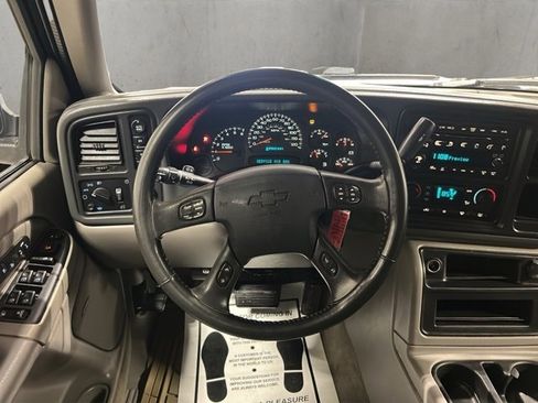 Used 2005 Chevrolet Tahoe LT w/ LT Preferred Equipment Group image 13