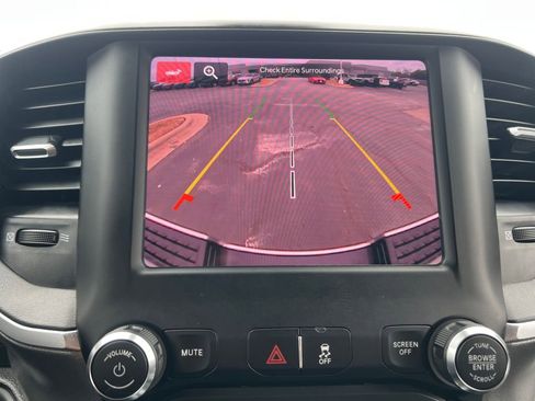 Used 2024 RAM 2500 Big Horn image 9