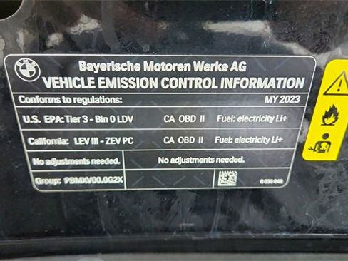 Used 2023 BMW i4 M50 w/ M Carbon Exterior Package image 68