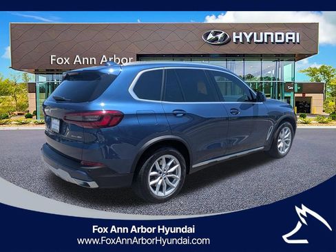 Used 2023 BMW X5 xDrive40i AWD/4WD image 5