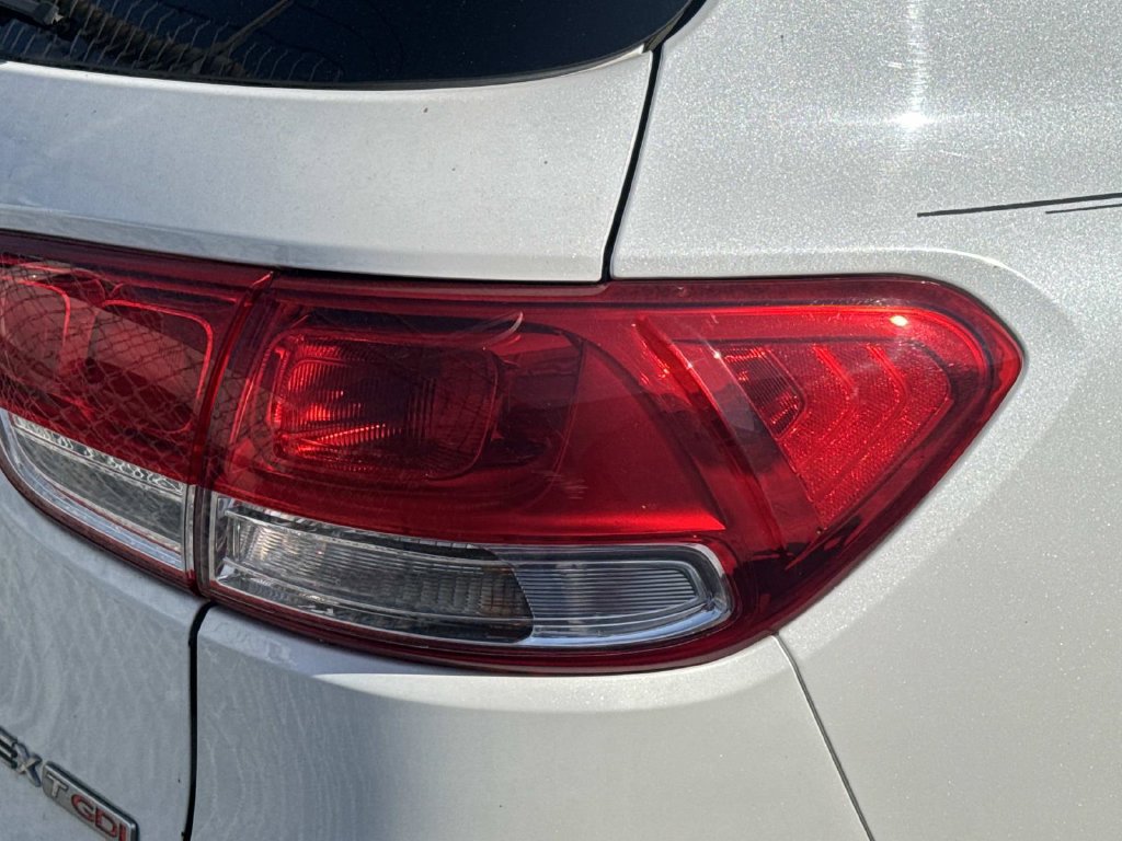 Used 2017 Kia Sorento EX w/ EX Premium Package FWD image 16