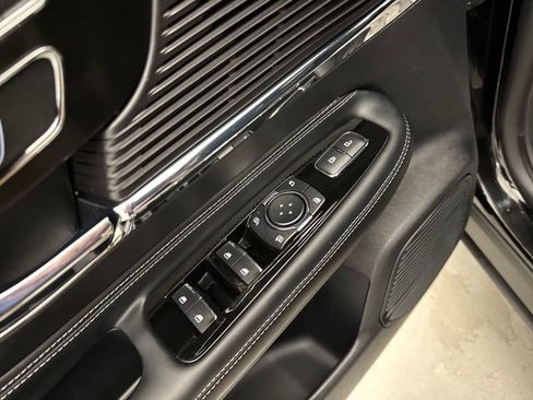 Used 2022 Lincoln Corsair FWD image 12