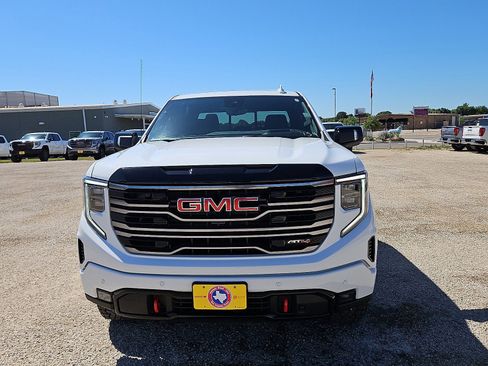 New 2026 GMC Sierra 1500 AT4 w/ AT4 Premium Package AWD/4WD image 8