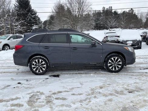 Used 2017 Subaru Outback 2.5i Limited image 8