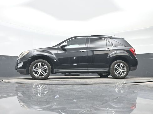 Used 2017 Chevrolet Equinox Premier w/ Enhanced Convenience Package AWD/4WD image 27