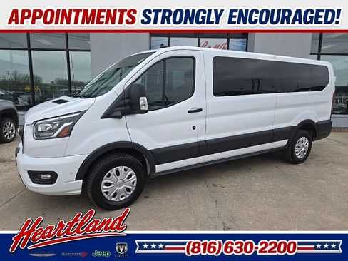 Used 2023 Ford Transit 350 XLT RWD image 4