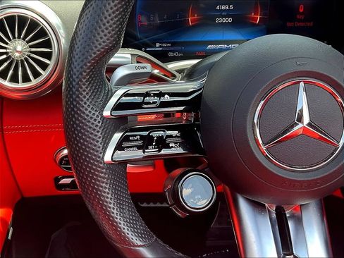 Used 2022 Mercedes-Benz SL 63 AMG 4MATIC image 10