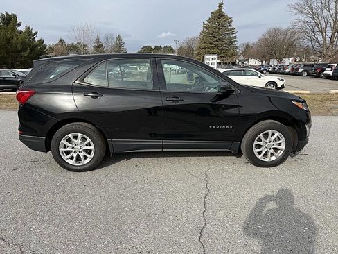 Used 2018 Chevrolet Equinox LS image 6