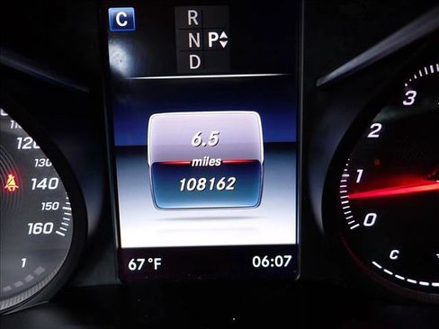 Used 2018 Mercedes-Benz GLC 300 4MATIC image 20