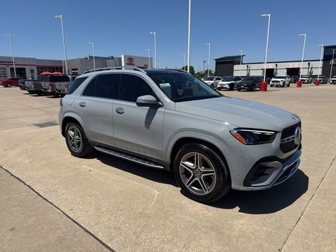 Used 2024 Mercedes-Benz GLE 350 4MATIC image 2