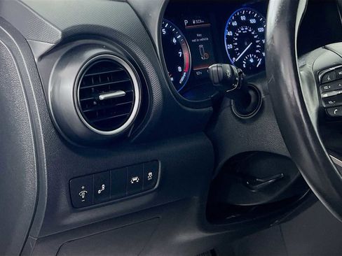 Certified 2021 Hyundai Kona Limited image 10