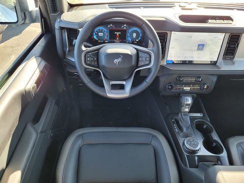 New 2025 Ford Bronco Outer Banks image 32