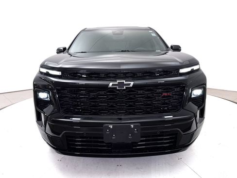 Used 2024 Chevrolet Traverse RS FWD image 14