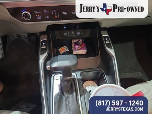 Used 2025 Kia Sorento EX image 11