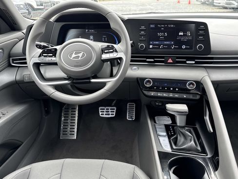 New 2026 Hyundai Elantra SEL Sport Premium image 2