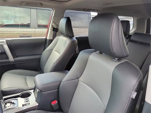 Used 2024 Toyota 4Runner SR5 Premium image 9