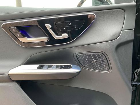 Certified 2025 Mercedes-Benz GLC 300 4MATIC image 24