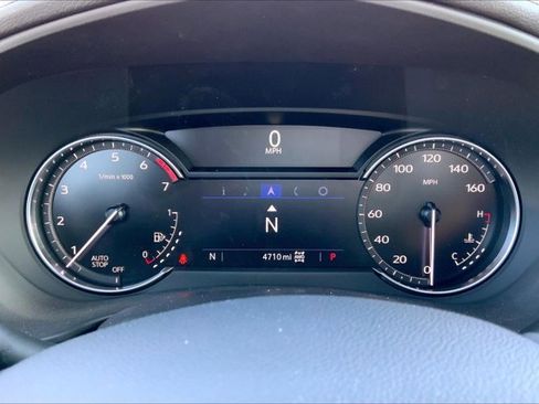 Used 2023 Cadillac XT4 Luxury w/ Cold Weather Package image 20