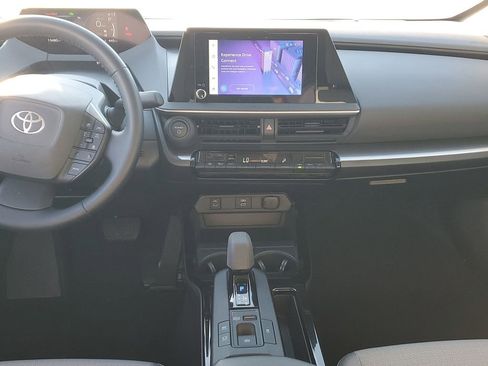 Certified 2025 Toyota Prius LE image 28