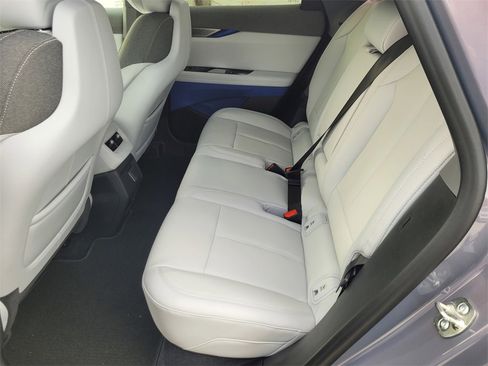 New 2026 Cadillac Optiq Luxury 1 image 8