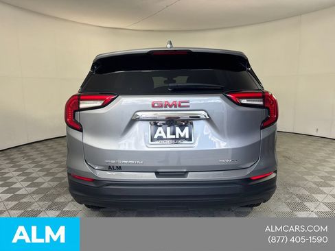 Used 2024 GMC Terrain SLE AWD/4WD image 8