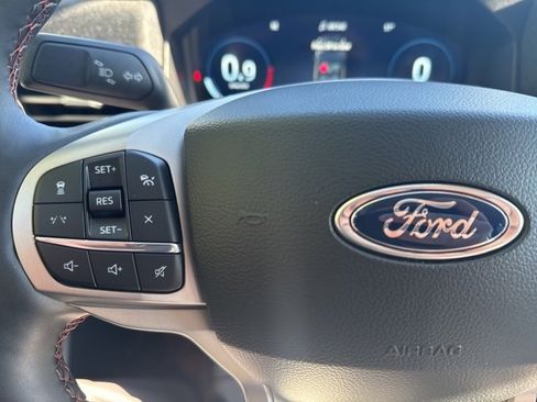New 2026 Ford Explorer Active w/ Active Comfort Package image 20