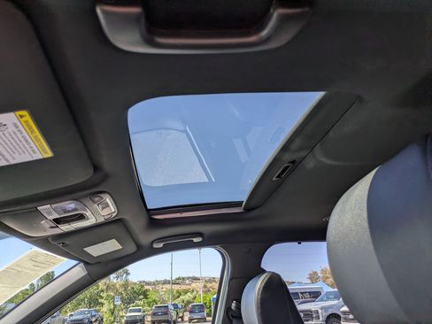 Used 2024 Kia Telluride SX X-Pro AWD/4WD image 16