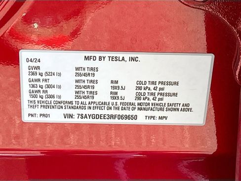 Used 2024 Tesla Model Y Long Range AWD/4WD image 33