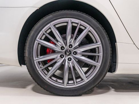 Used 2024 Maserati Quattroporte Modena Ultima Q4 image 11