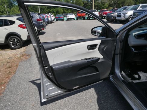 Used 2015 Toyota Avalon XLE Premium FWD image 13