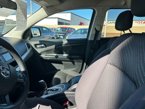 Used 2013 Dodge Journey SXT w/ Flexible Seating Group image 9