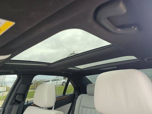 Used 2013 Mercedes-Benz E 550 4MATIC Sedan image 13