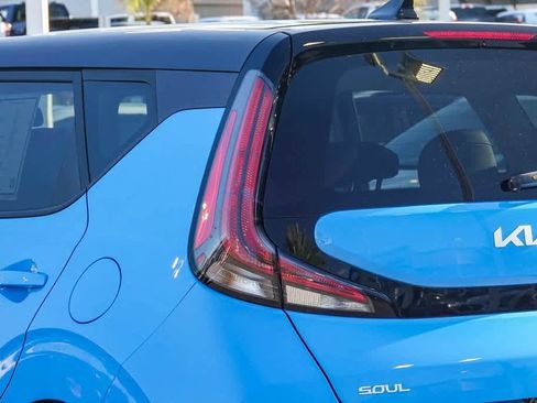 Certified 2024 Kia Soul GT-Line image 7