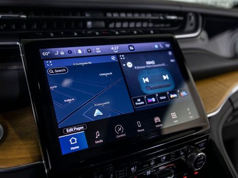 Used 2024 Jeep Grand Cherokee Summit image 40