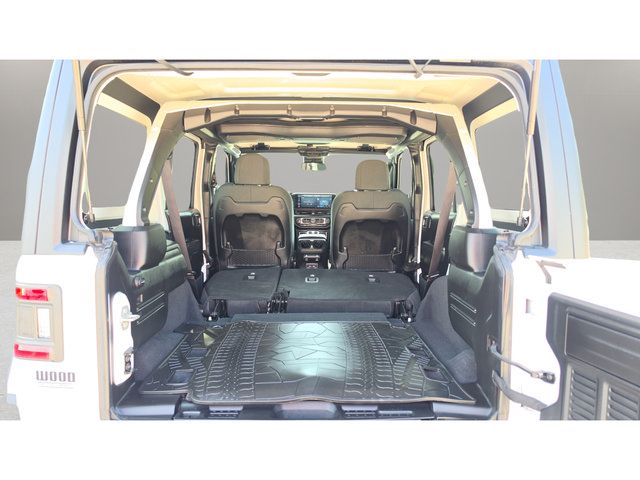 Used 2024 Jeep Wrangler Unlimited Rubicon w/ Convenience Group AWD/4WD image 39