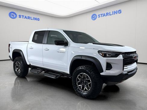 Used 2024 Chevrolet Colorado ZR2 w/ Technology Package image 14