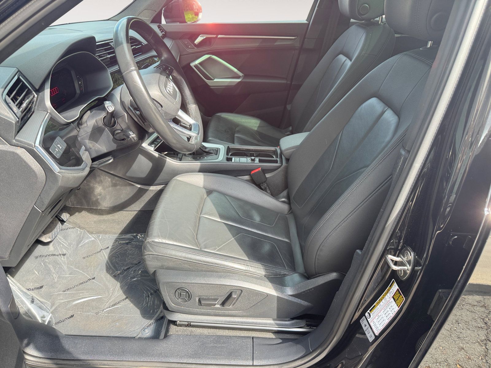 Used 2023 Audi Q3 2.0T Premium Plus AWD/4WD image 9
