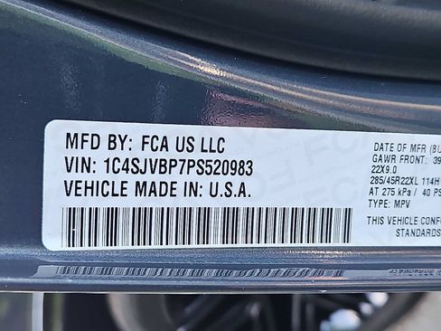 Used 2023 Jeep Wagoneer Series II AWD/4WD image 27