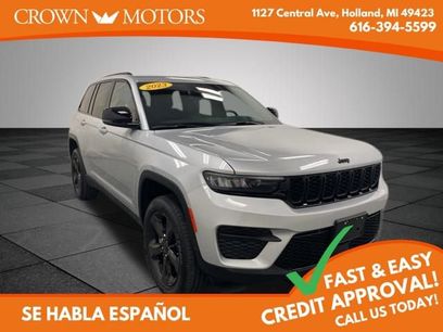 Used 2023 Jeep Grand Cherokee Altitude