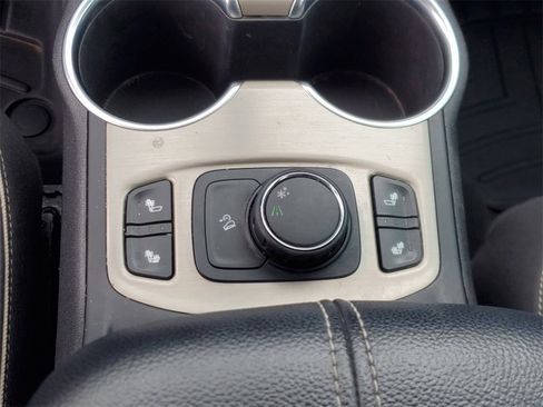 Used 2018 GMC Terrain Denali image 28