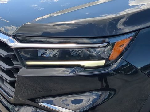 Used 2025 Honda Pilot EX-L image 7