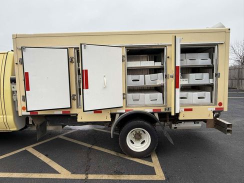 Used 2022 Ford E-450 and Econoline 450 Super Duty RWD image 21