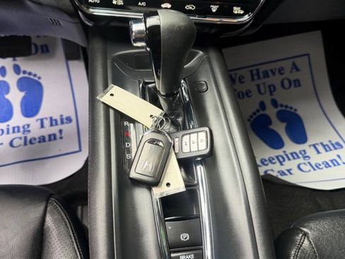 Used 2018 Honda HR-V EX-L image 19