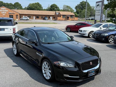 Used 2016 Jaguar XJ R-Sport image 36